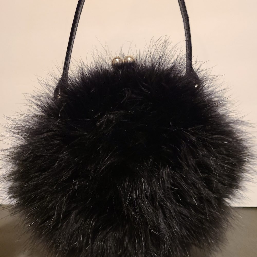 Lady's hand bag